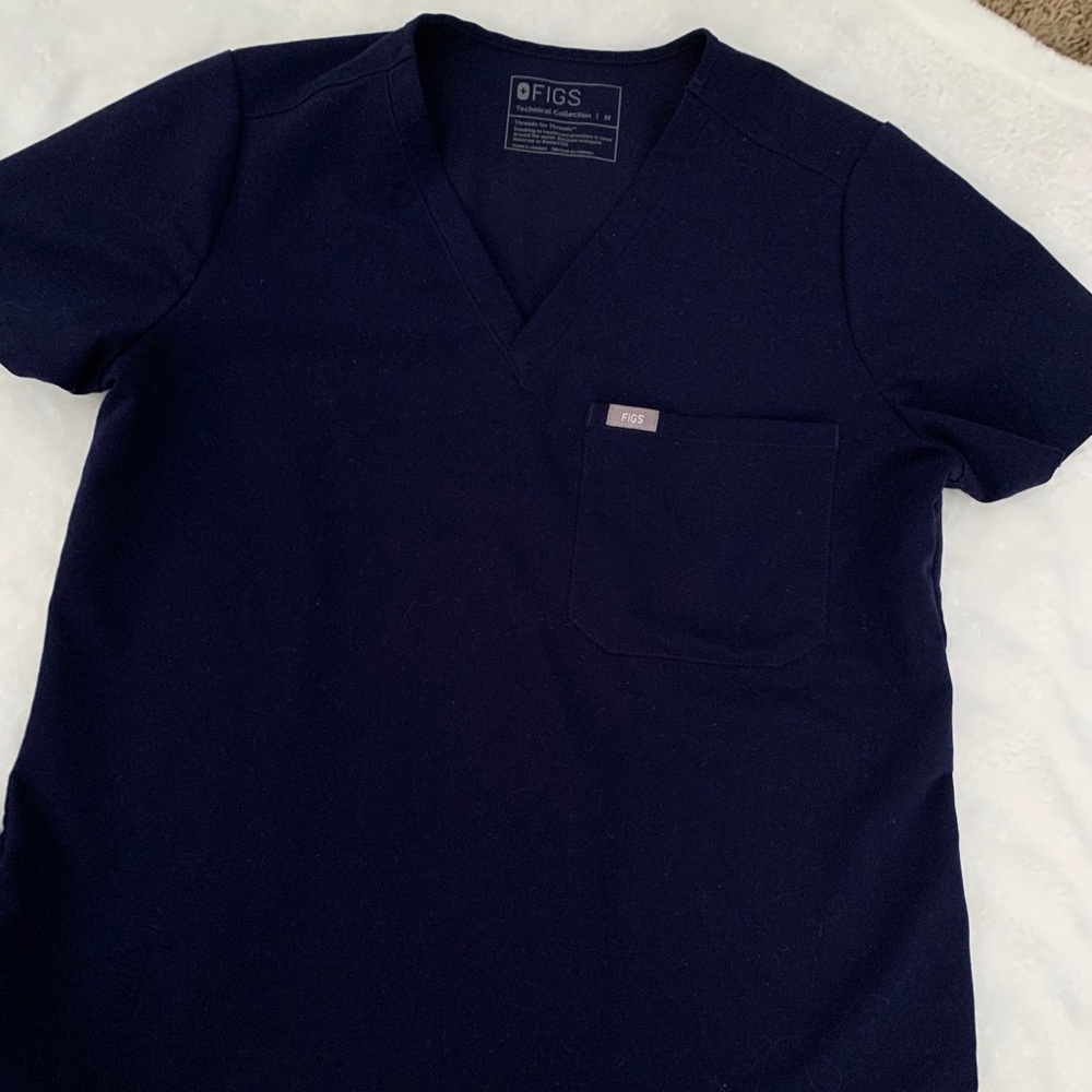 FIGS scrub top